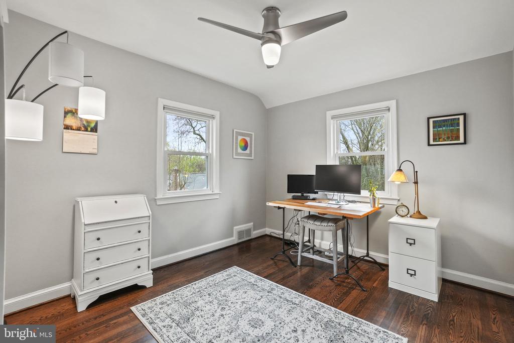 1719 LUZERNE AVENUE