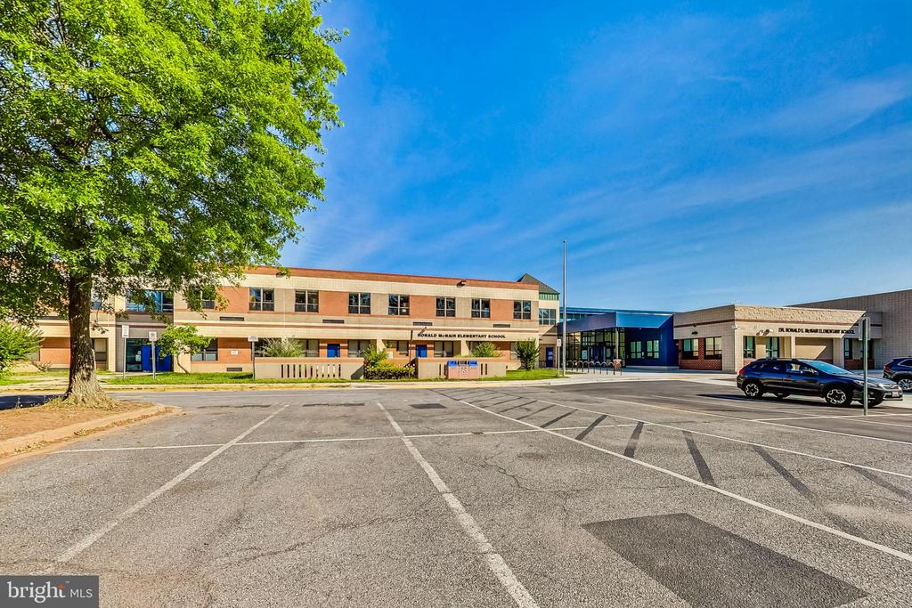 13744 PALMETTO CIRCLE Unit: 13744