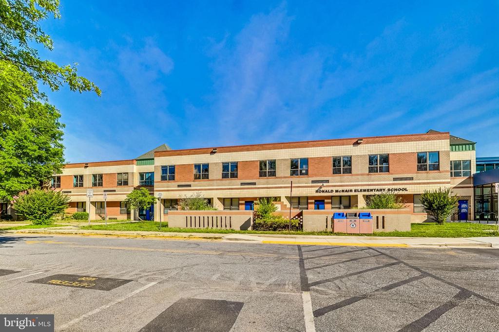 13744 PALMETTO CIRCLE Unit: 13744
