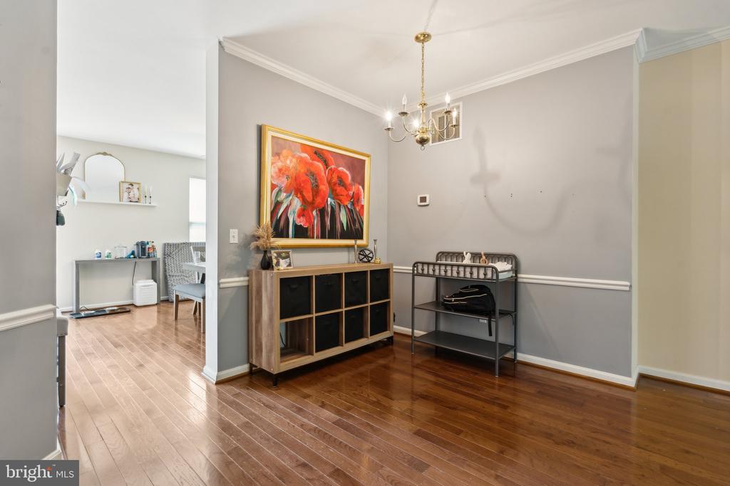 103 SANDBERRY COURT