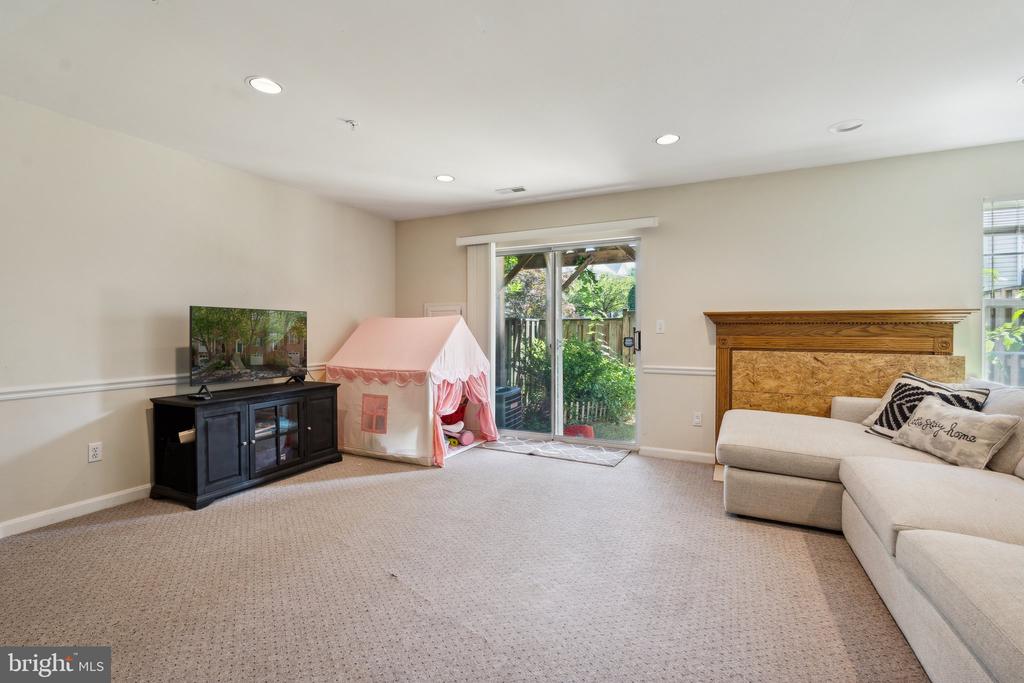 103 SANDBERRY COURT
