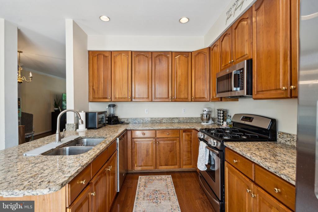 103 SANDBERRY COURT