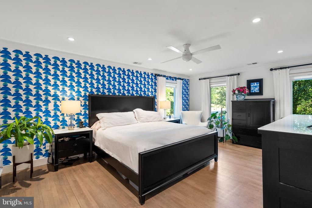8012 LILLY STONE DRIVE