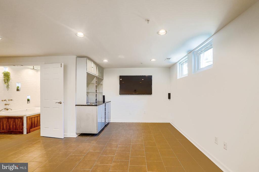 16807 CENTERFIELD WAY