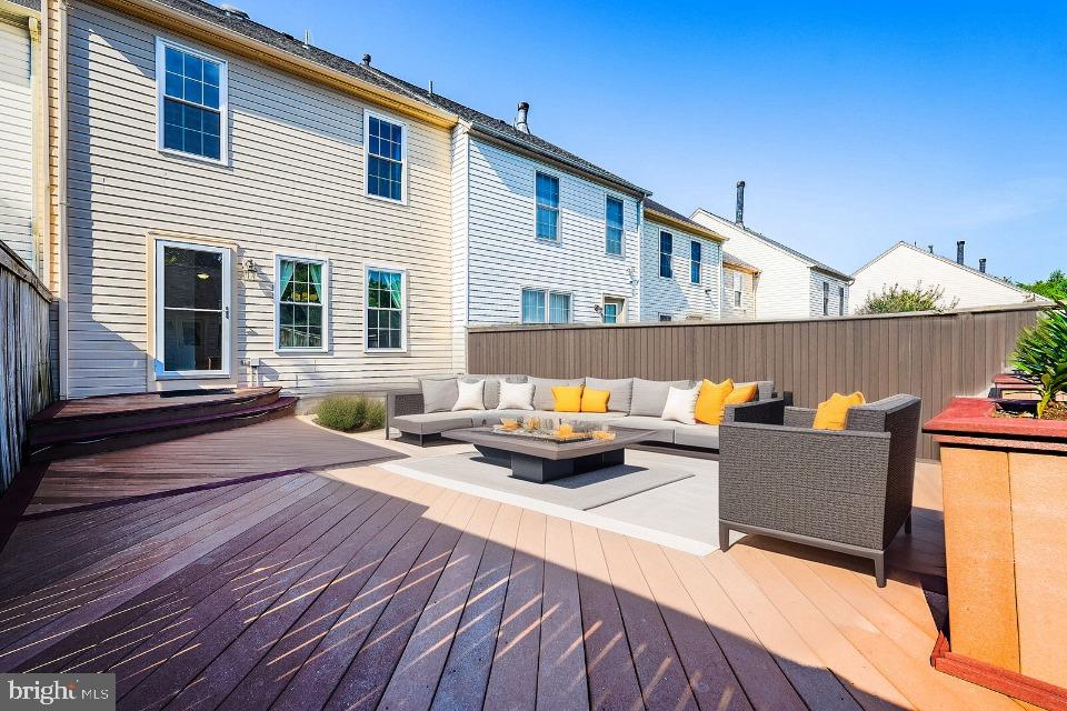 16807 CENTERFIELD WAY