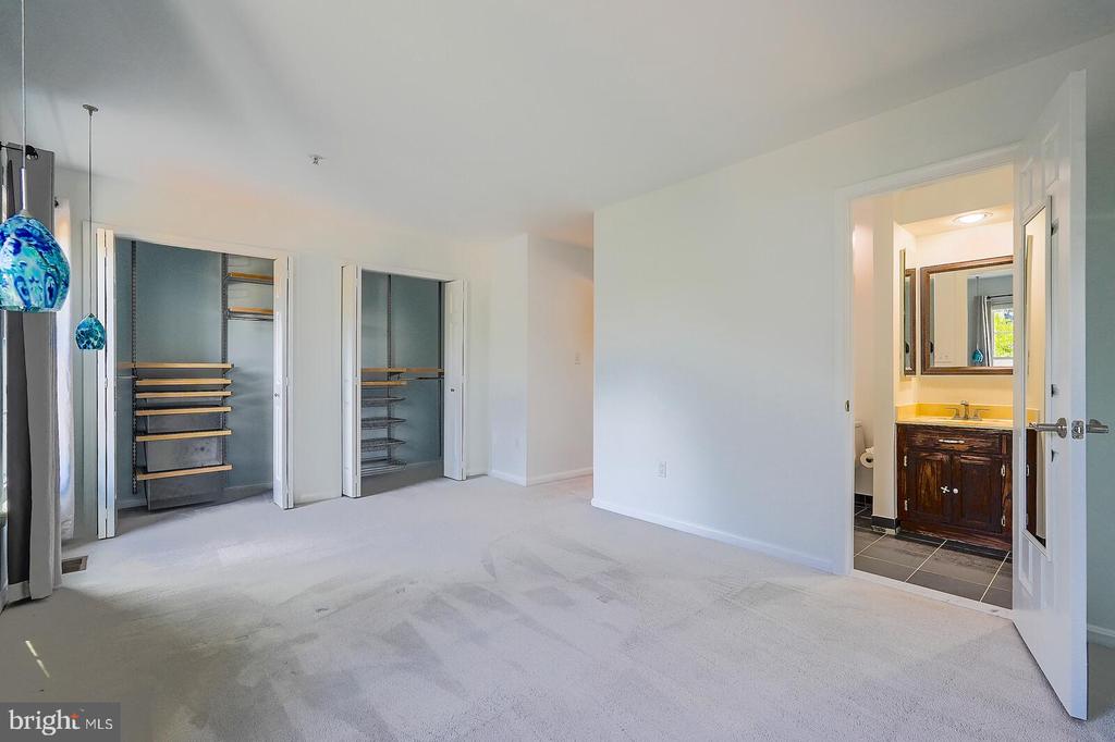 16807 CENTERFIELD WAY
