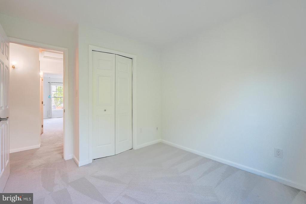 16807 CENTERFIELD WAY