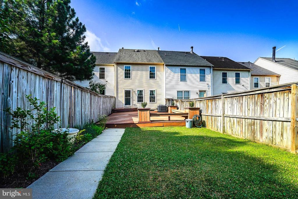 16807 CENTERFIELD WAY