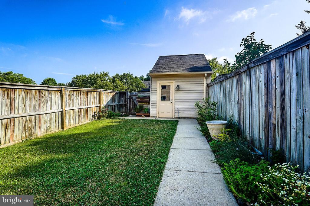 16807 CENTERFIELD WAY