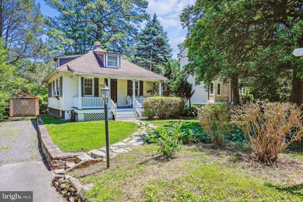3819 CALVERT PLACE