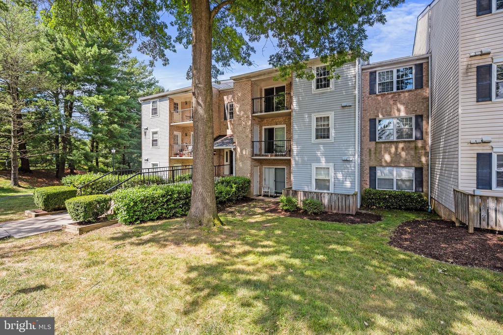 18300 STREAMSIDE DRIVE Unit: 102