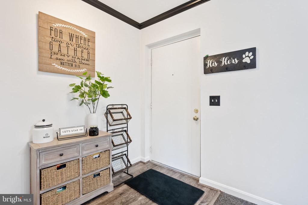 18300 STREAMSIDE DRIVE Unit: 102