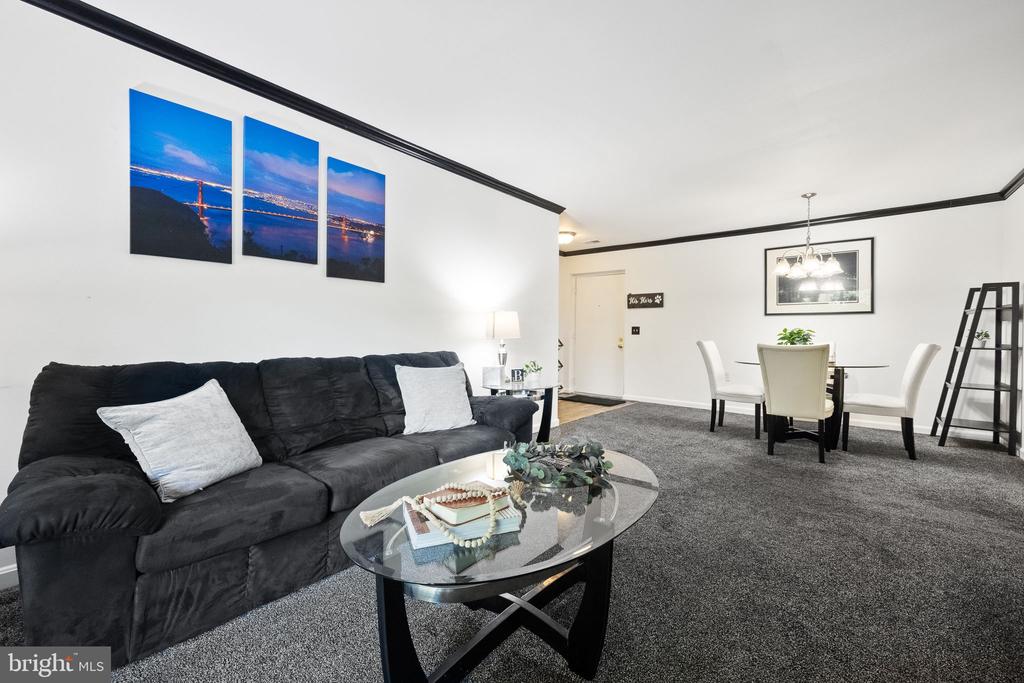 18300 STREAMSIDE DRIVE Unit: 102