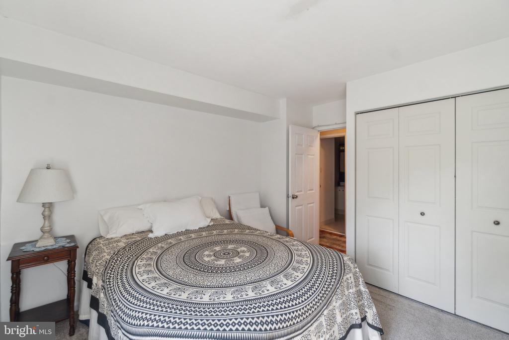 438 GIRARD STREET Unit: 202