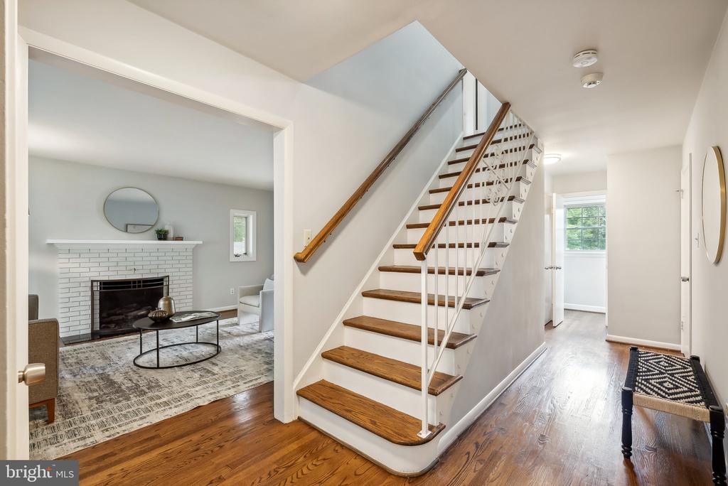 5412 LINDEN COURT