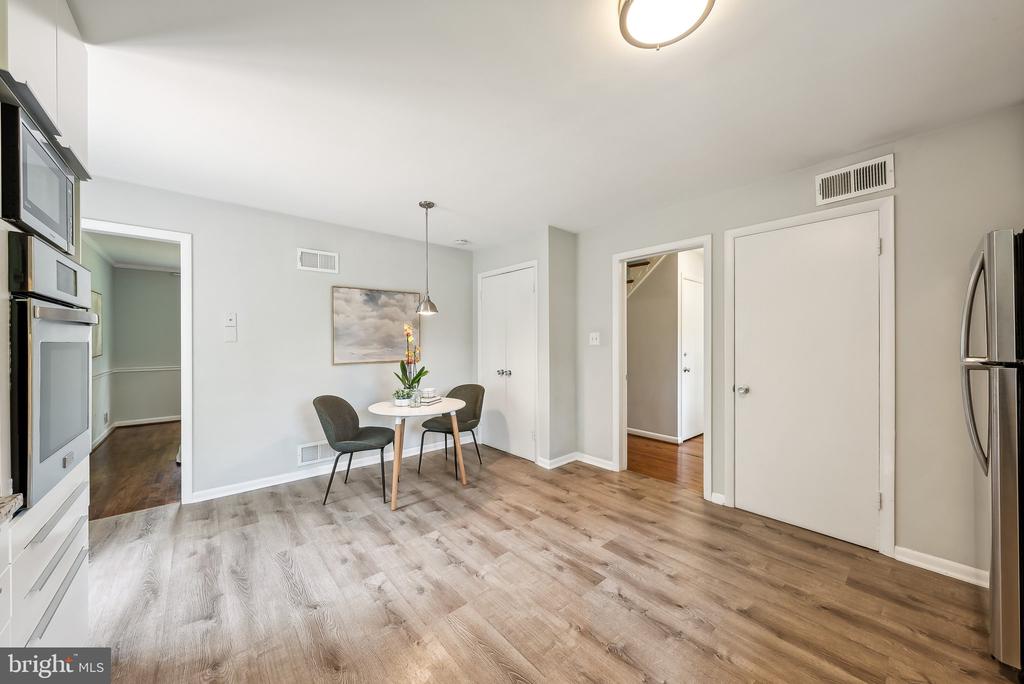 5412 LINDEN COURT