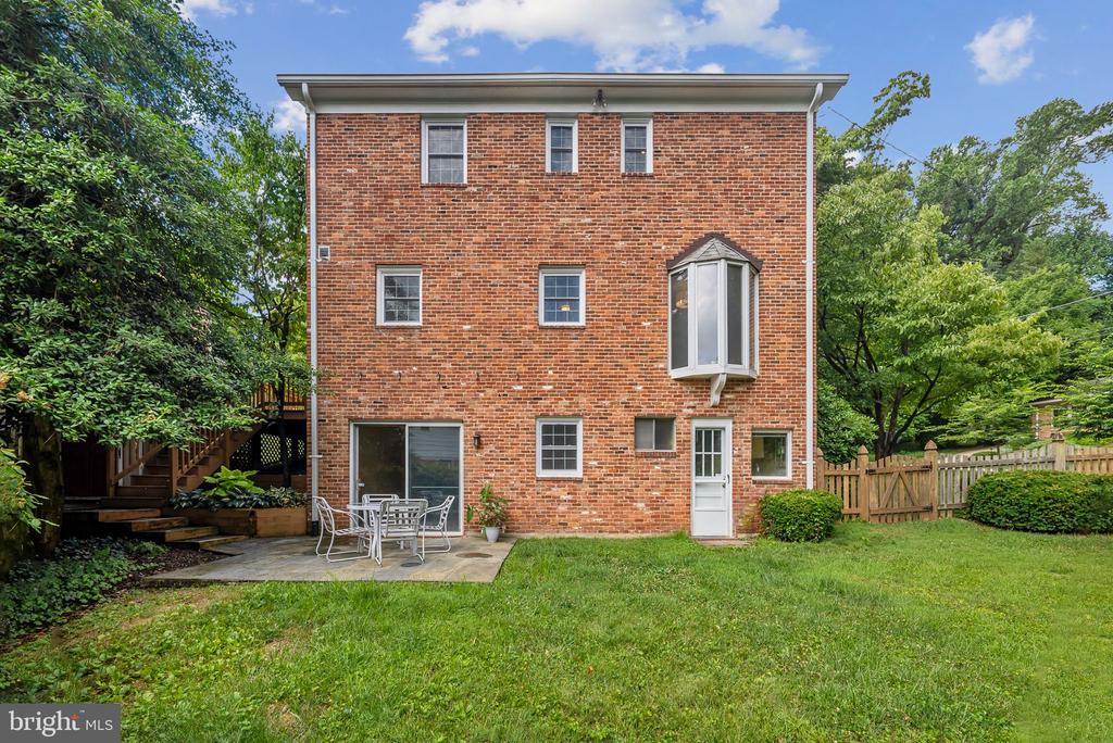5412 LINDEN COURT
