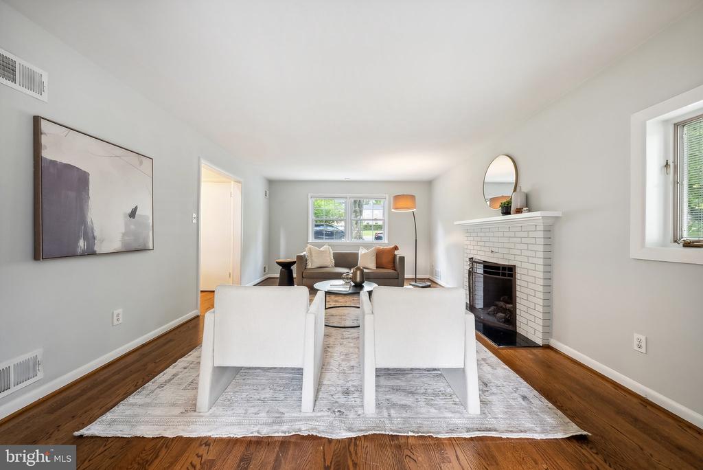 5412 LINDEN COURT
