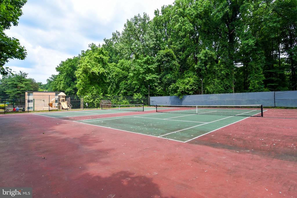 5200 CROSSFIELD COURT Unit: 133