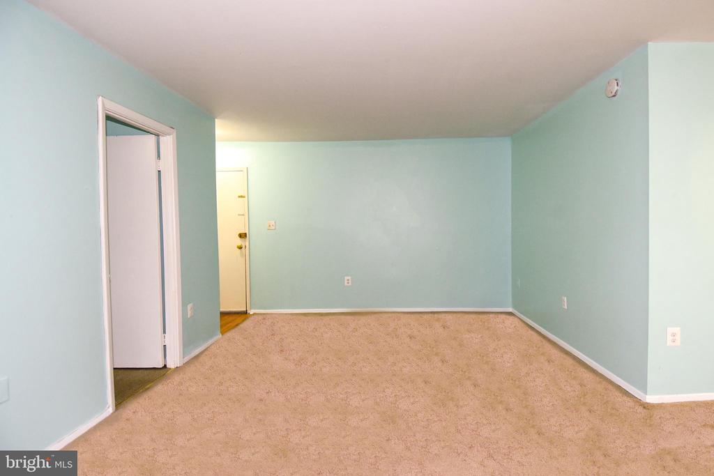 5200 CROSSFIELD COURT Unit: 133