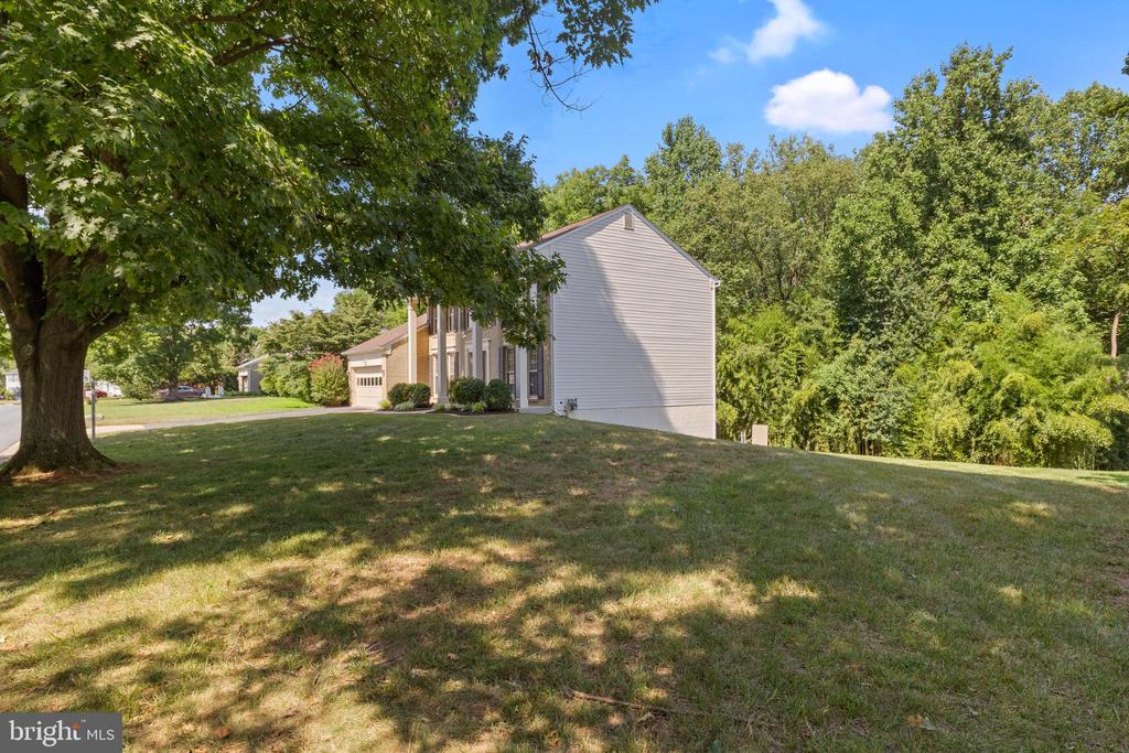17352 FOUNDERS MILL DRIVE