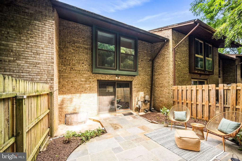 9219 THREE OAKS DRIVE