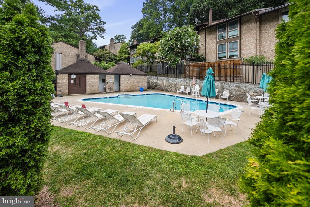 9219 THREE OAKS DRIVE
