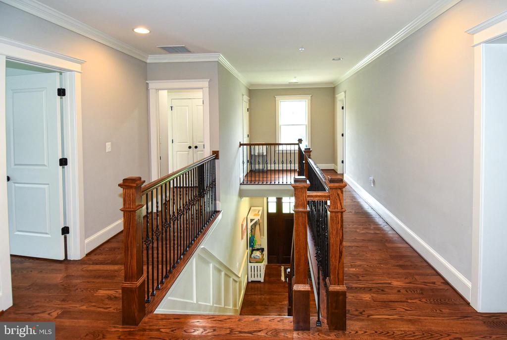 5904 IPSWICH ROAD
