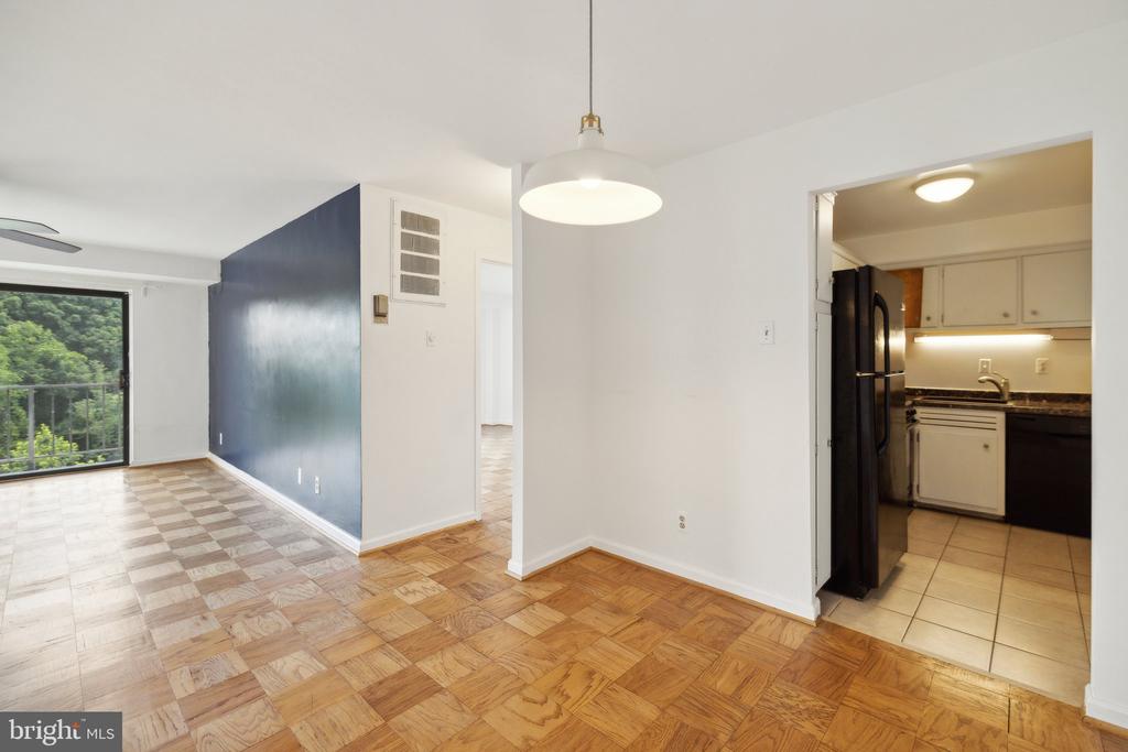 575 THAYER AVENUE Unit: 801