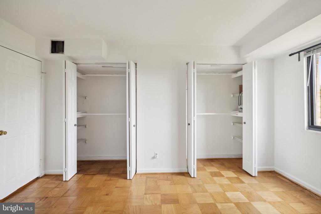 575 THAYER AVENUE Unit: 801