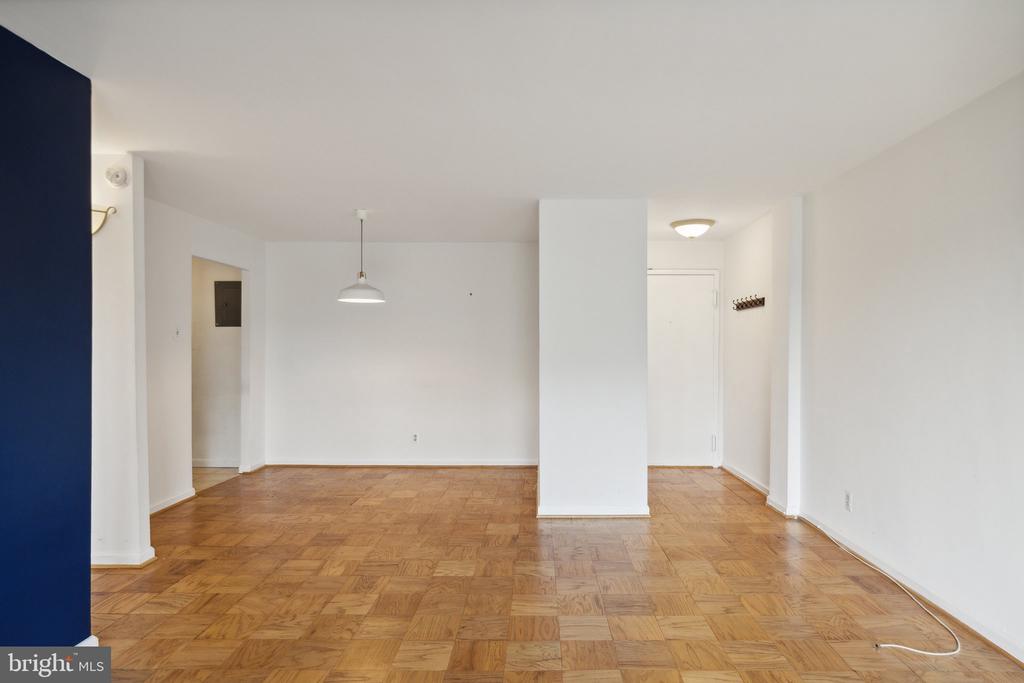 575 THAYER AVENUE Unit: 801