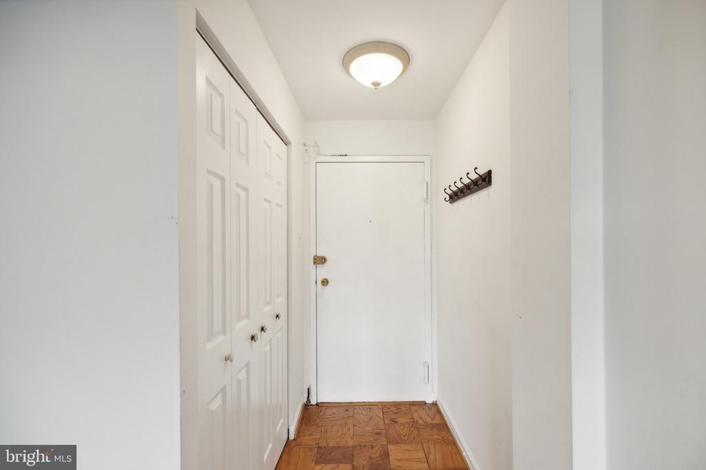 575 THAYER AVENUE Unit: 801