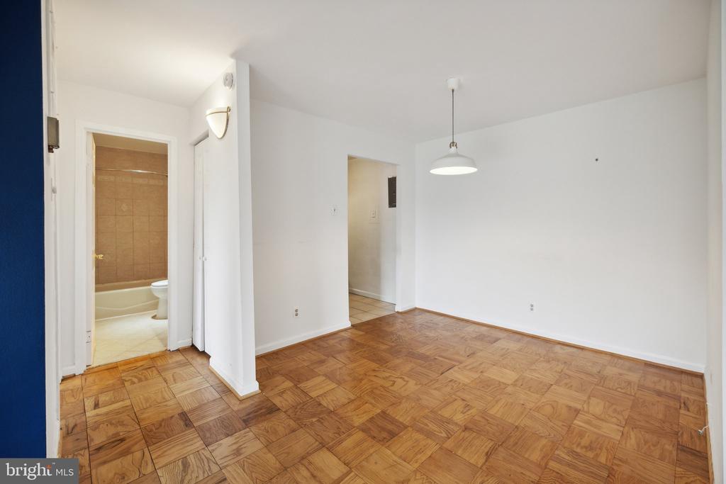 575 THAYER AVENUE Unit: 801