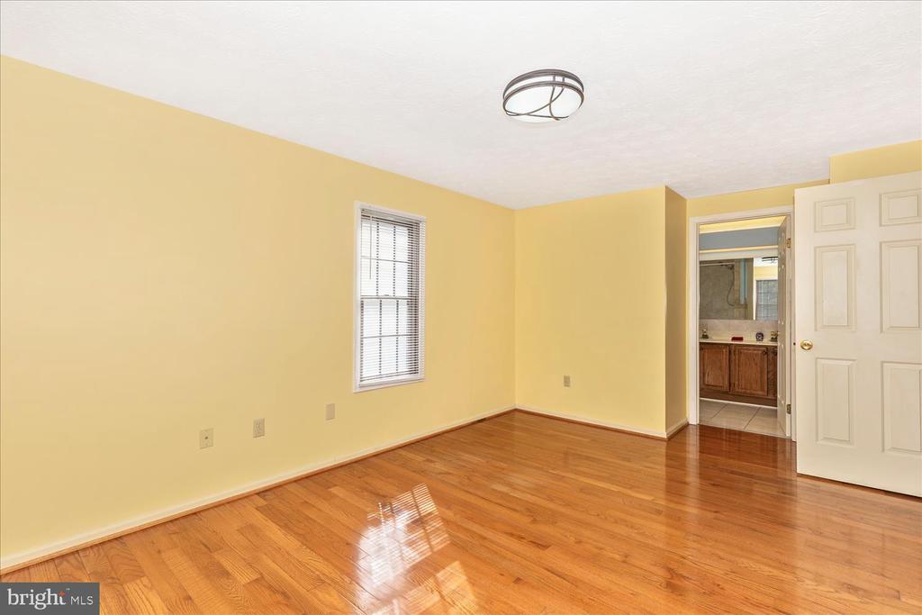 18708 CALEDONIA COURT Unit: L