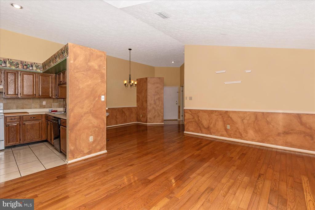 18708 CALEDONIA COURT Unit: L