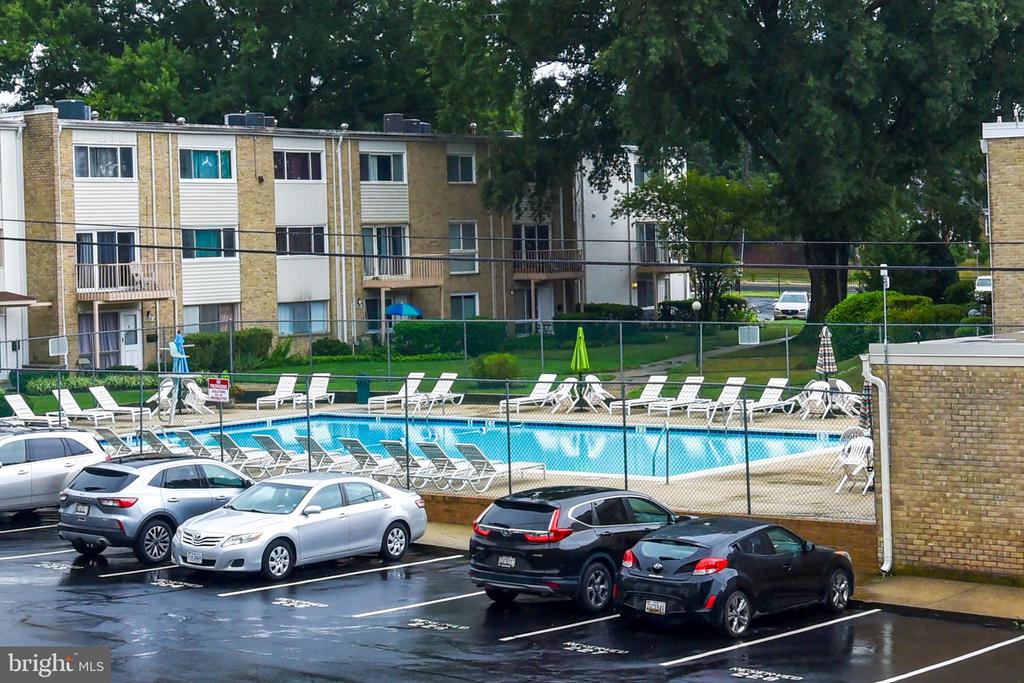 3133 UNIVERSITY BOULEVARD W Unit: 3133-A11