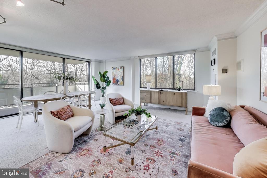 5225 POOKS HILL Unit: 712 N
