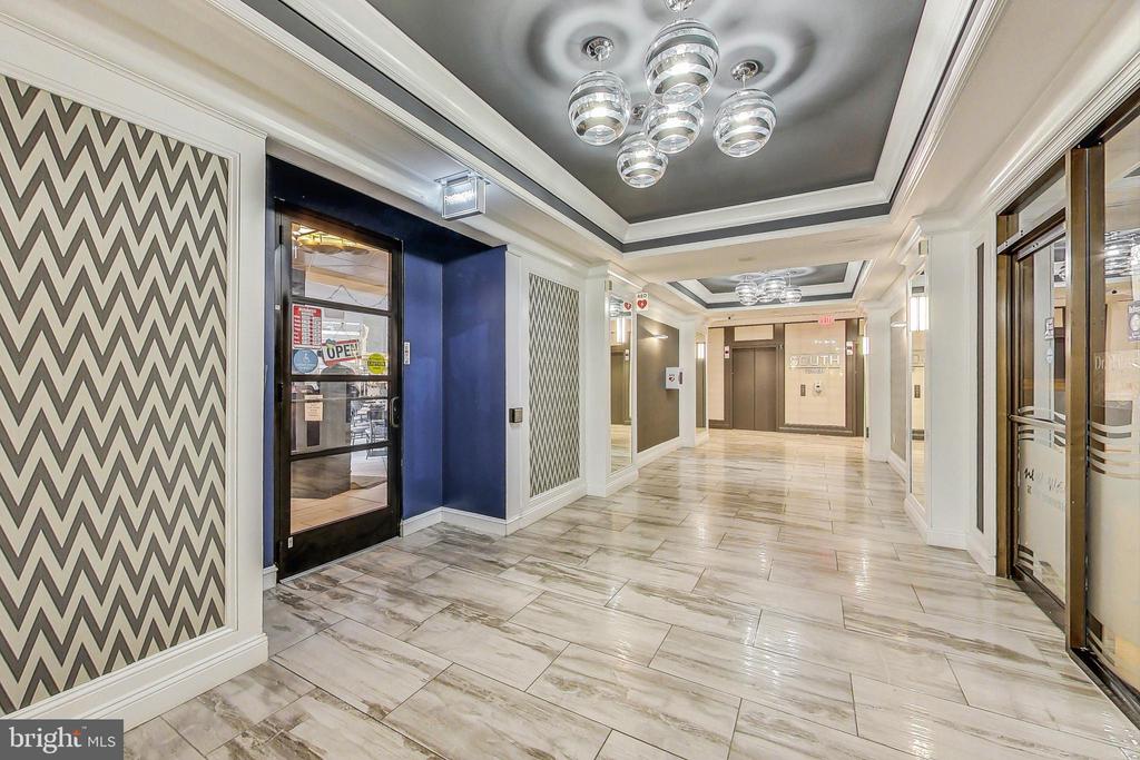 5225 POOKS HILL Unit: 712 N
