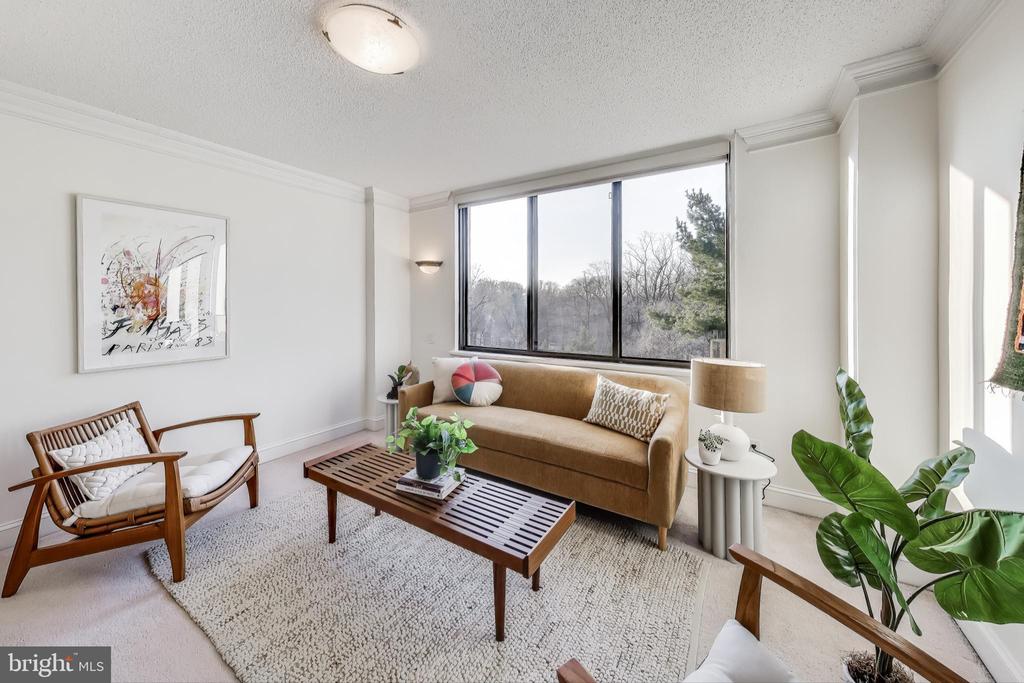 5225 POOKS HILL Unit: 712 N