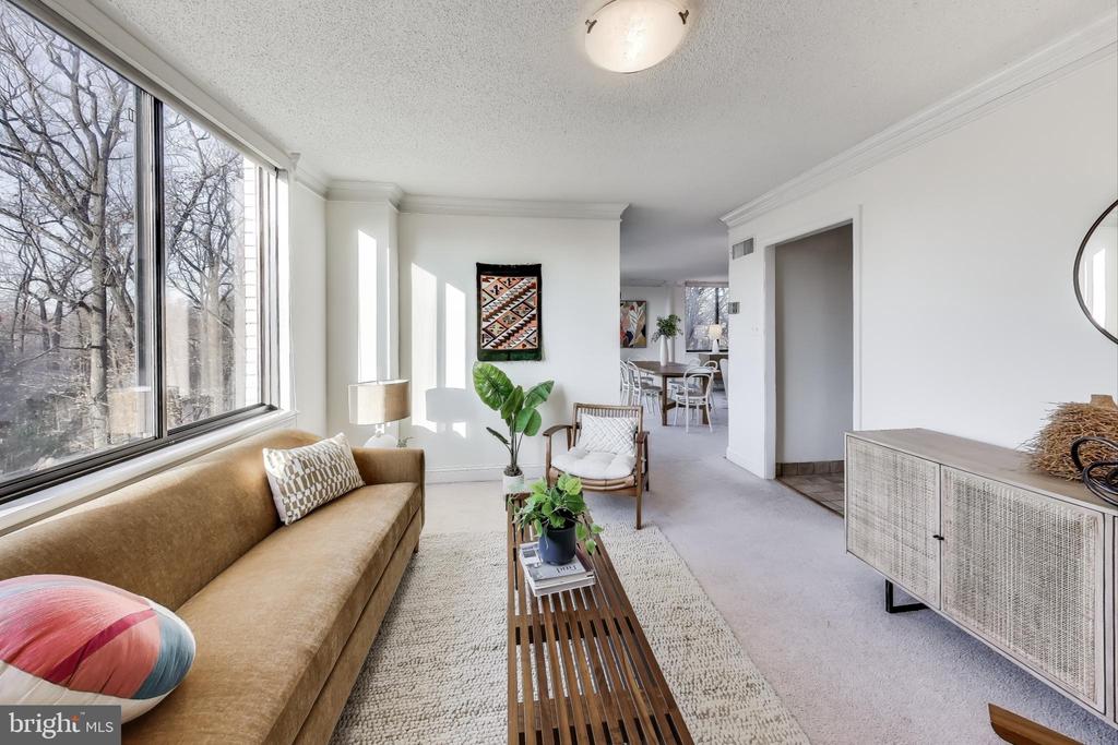 5225 POOKS HILL Unit: 712 N