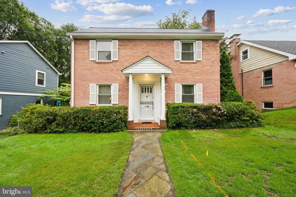 1610 CODY DRIVE