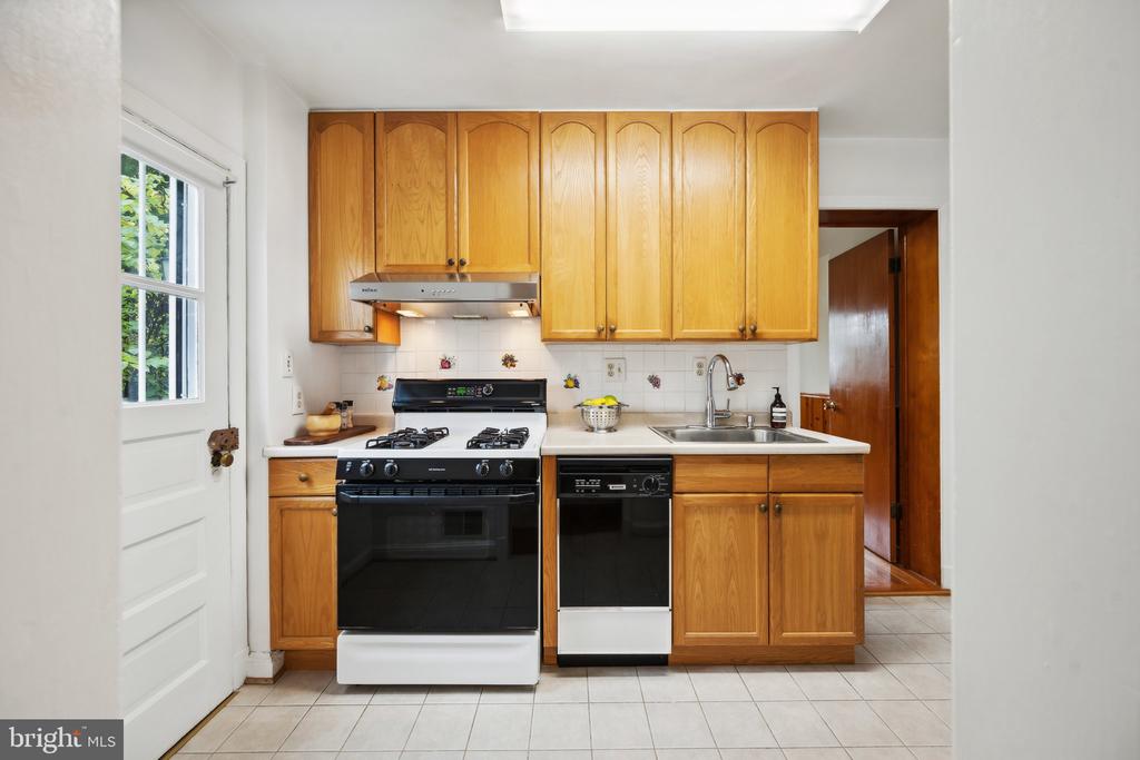1610 CODY DRIVE