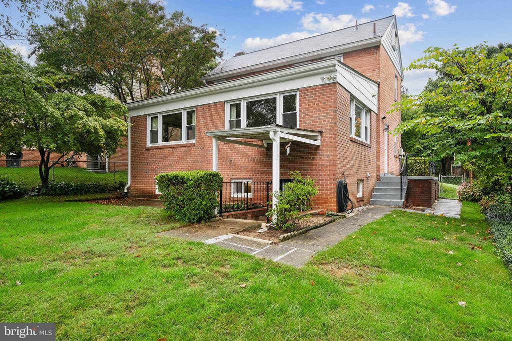 1610 CODY DRIVE