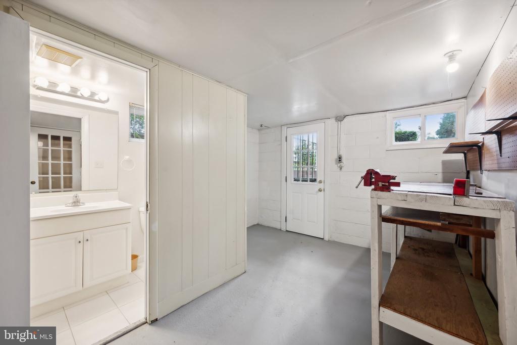 1610 CODY DRIVE