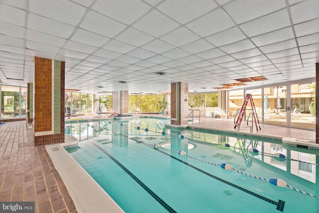 4601 N PARK AVENUE Unit: 1609-J