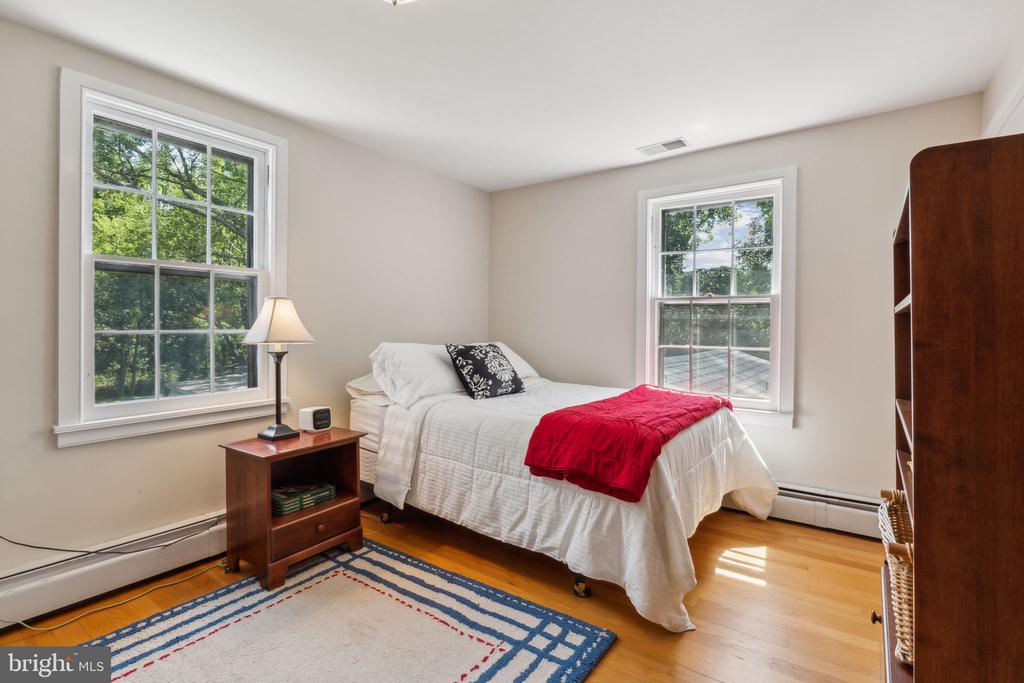 15815 GERMANTOWN ROAD