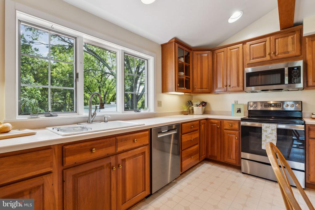 15815 GERMANTOWN ROAD