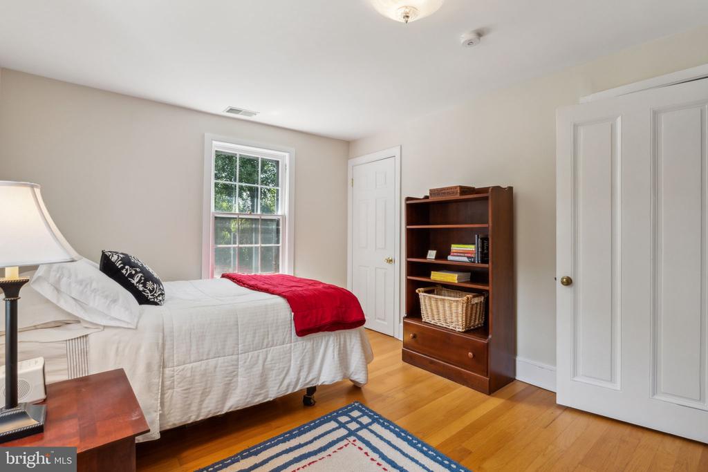 15815 GERMANTOWN ROAD