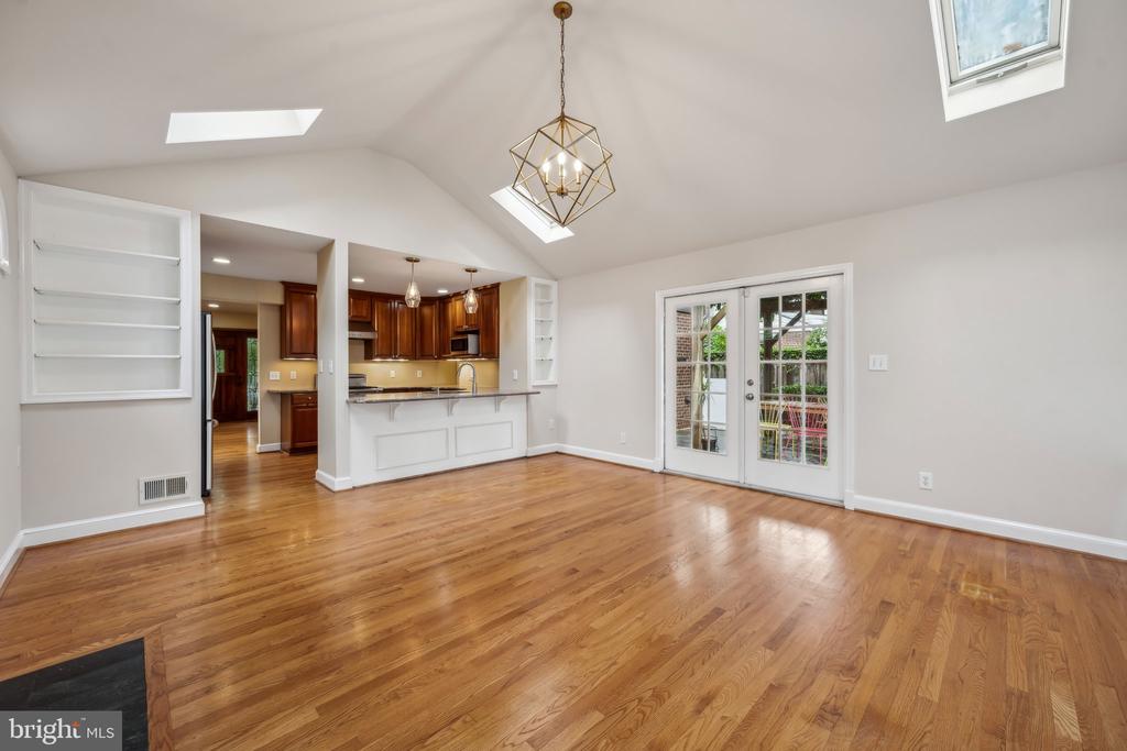 10407 PARKWOOD DRIVE