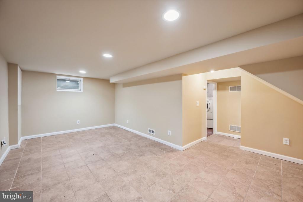 10407 PARKWOOD DRIVE